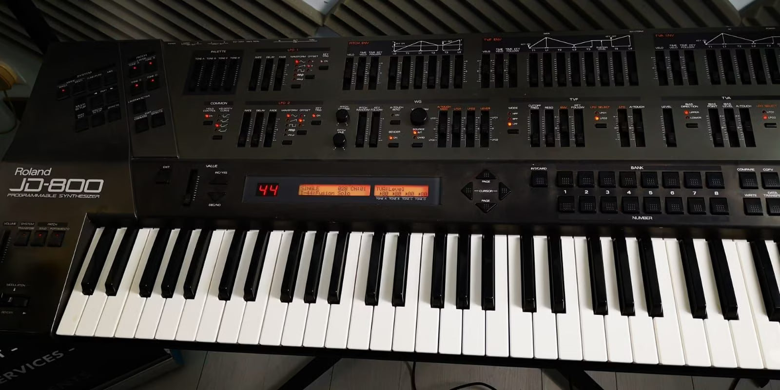 【価格再設定！】 名曲を生んだRoland JD-800とスタンドセット Roland JD-800 Software Synthesizer - beatcloud - DTM,DAW,プラグ