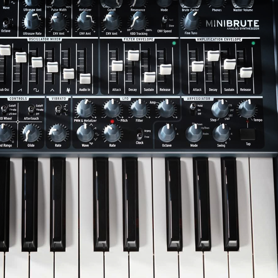 Arturia Minibrute