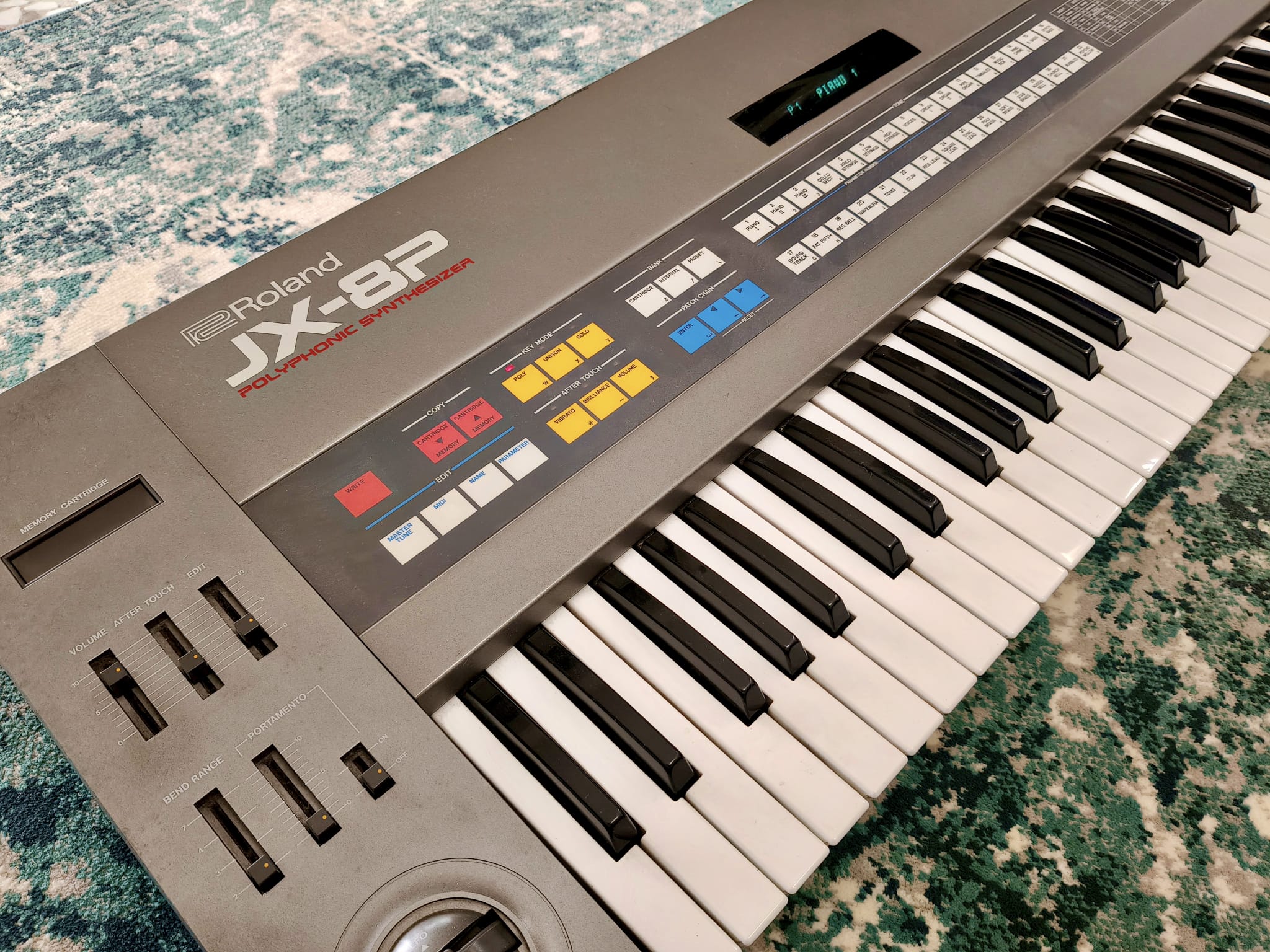 Roland JX-8P 61-Key Polyphonic Synthesizer / full serviced