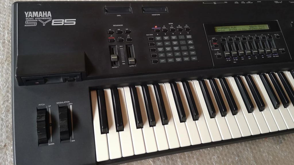 Yamaha SY85 synth 61 keys vintage sy 85 sy 85 Synthcloud