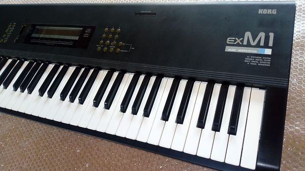 KORG M1 EX SYNTH WORKSTATION