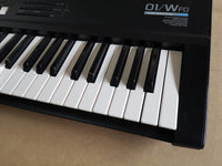 Korg 01/W FD Music Workstation Synthesizer in Very Good Condition