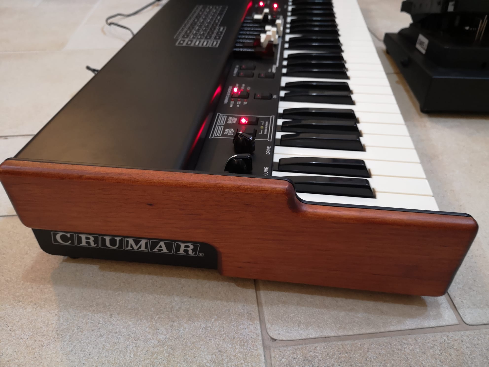 CRUMAR MOJO 61-Key Organ with BAG and VOLUME PEDAL - B STOCK !!!!
